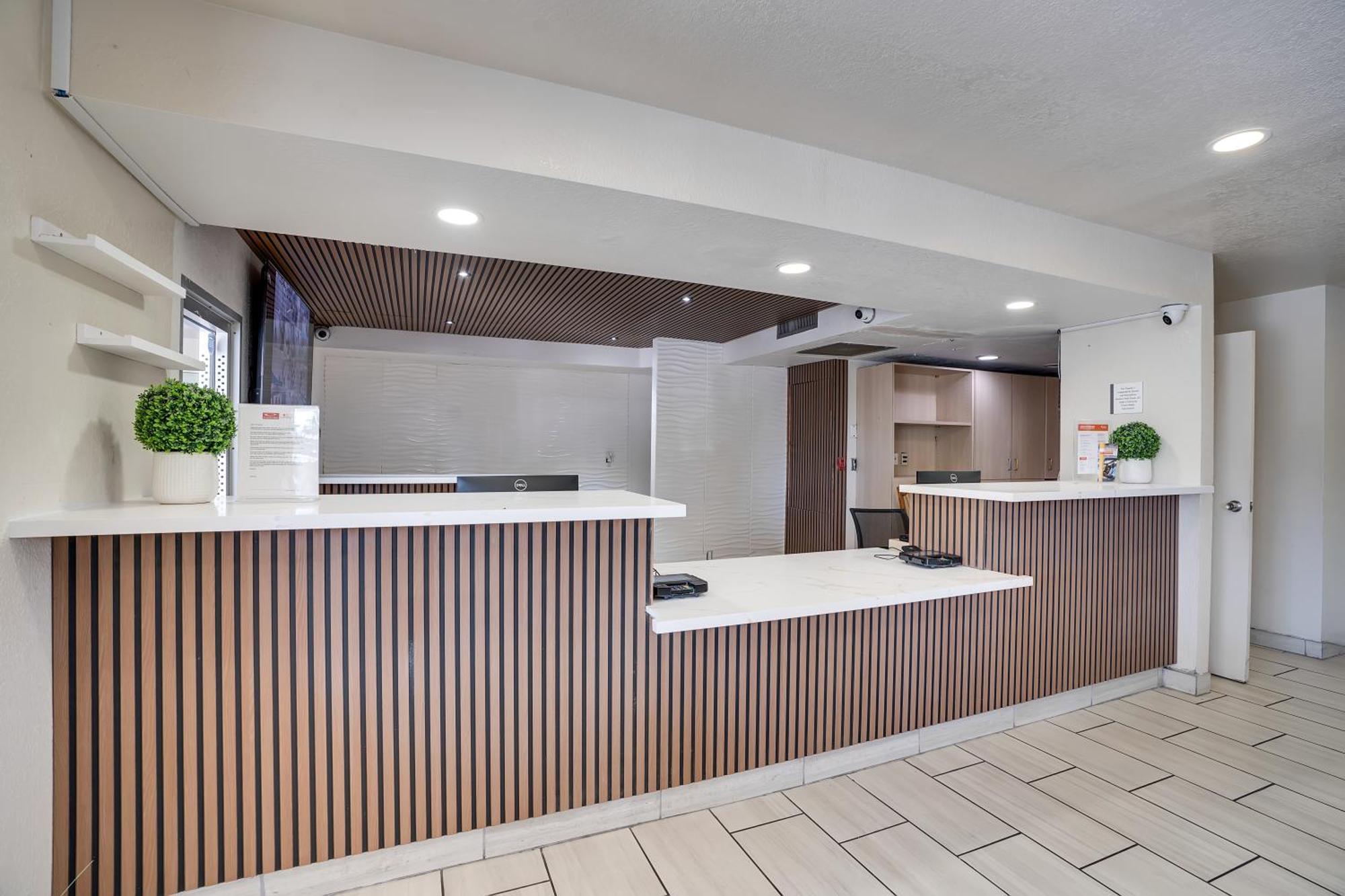 Econo Lodge Stockton Near I-5 Fairgrounds المظهر الخارجي الصورة