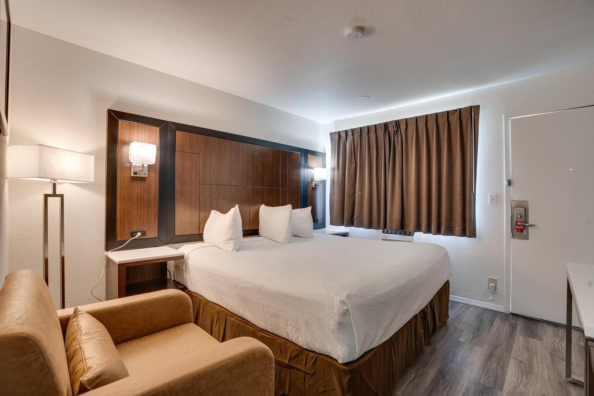 Econo Lodge Stockton Near I-5 Fairgrounds المظهر الخارجي الصورة