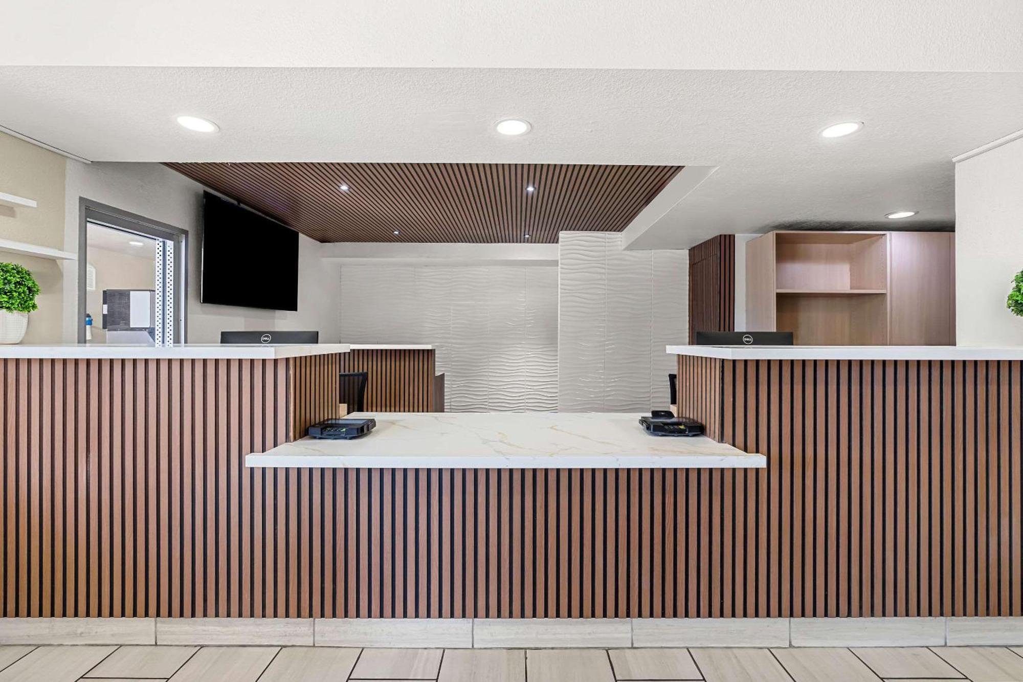 Econo Lodge Stockton Near I-5 Fairgrounds المظهر الخارجي الصورة